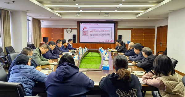 李雪輝講黨的二十大專題黨課