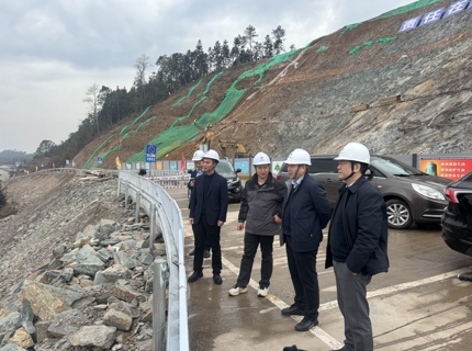 公司領導赴金塘沖水庫樞紐工程和洞庭湖區重點垸堤防加固一期工程調研