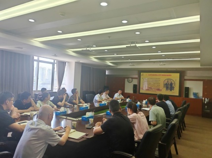 張洪剛講授深入貫徹中央八項規(guī)定精神學(xué)習(xí)教育專題黨課